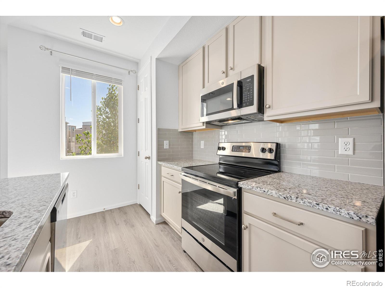 MLS Image #10 for 12364  hayloft lane ,thornton, Colorado