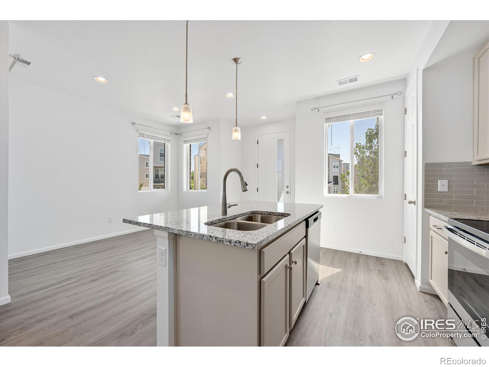 MLS Image #11 for 12364  hayloft lane ,thornton, Colorado