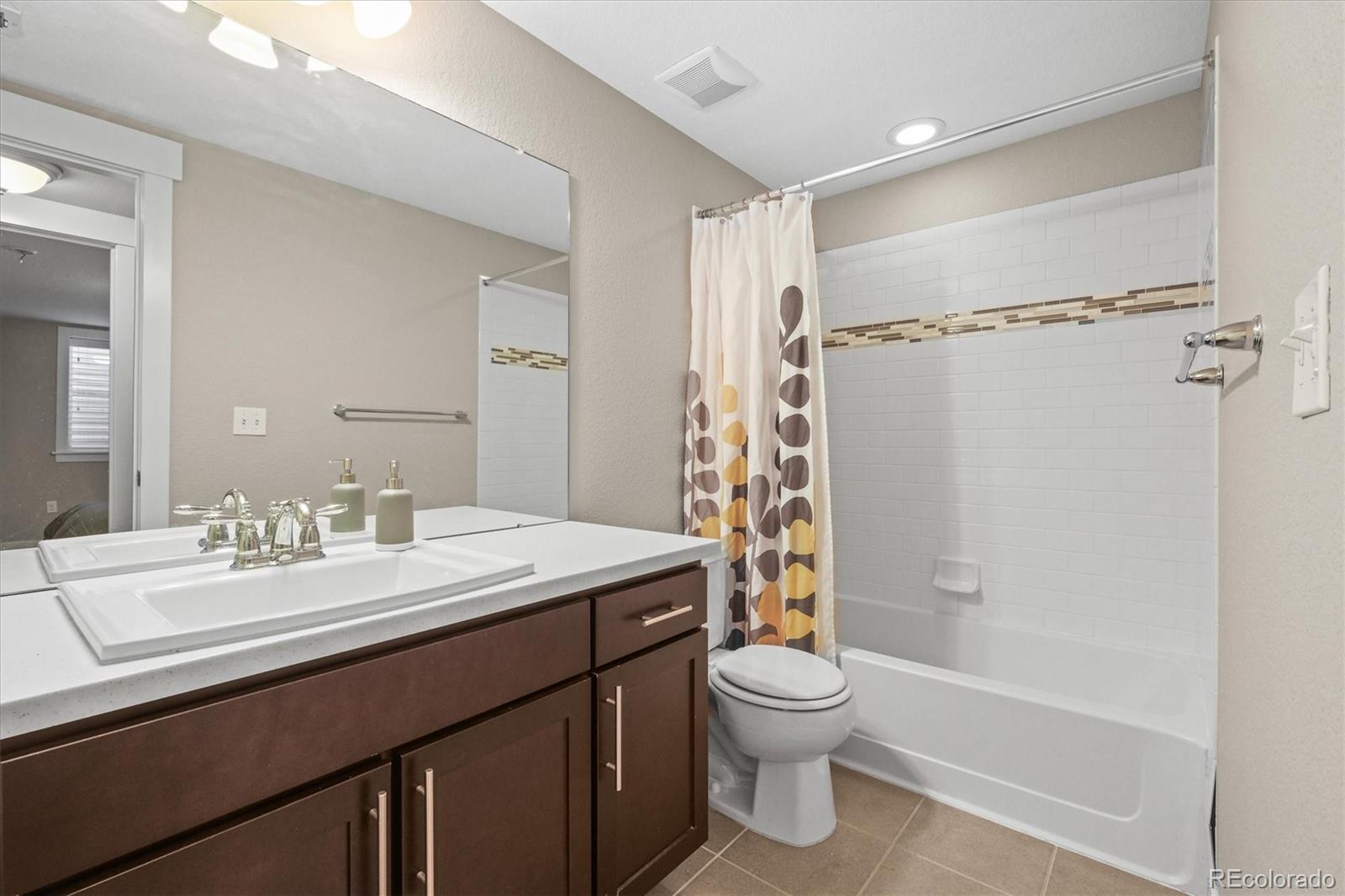 MLS Image #32 for 7903 e 50th drive,denver, Colorado