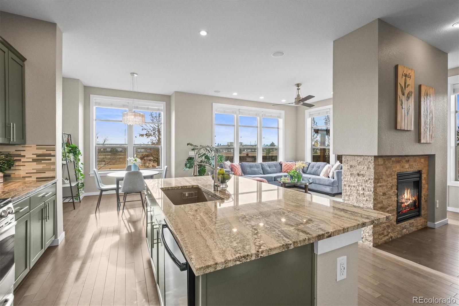 MLS Image #9 for 7903 e 50th drive,denver, Colorado