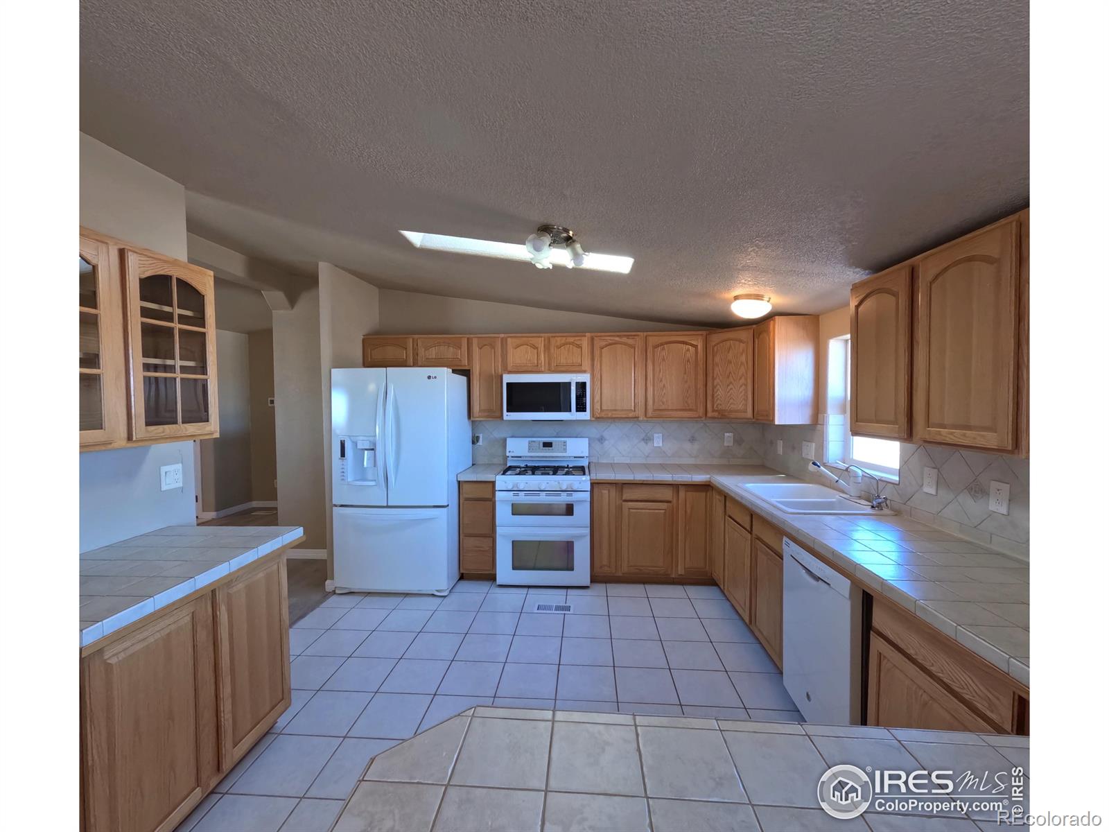 MLS Image #14 for 28886  county road 23 ,snyder, Colorado