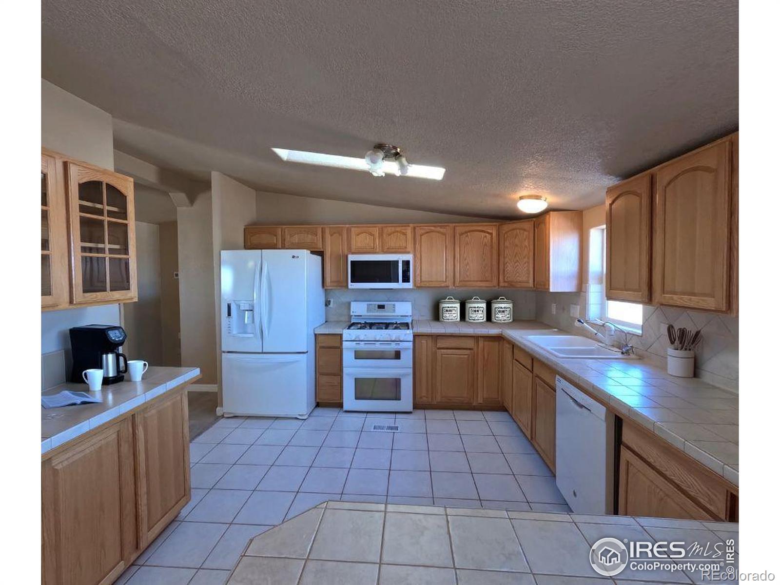 MLS Image #15 for 28886  county road 23 ,snyder, Colorado