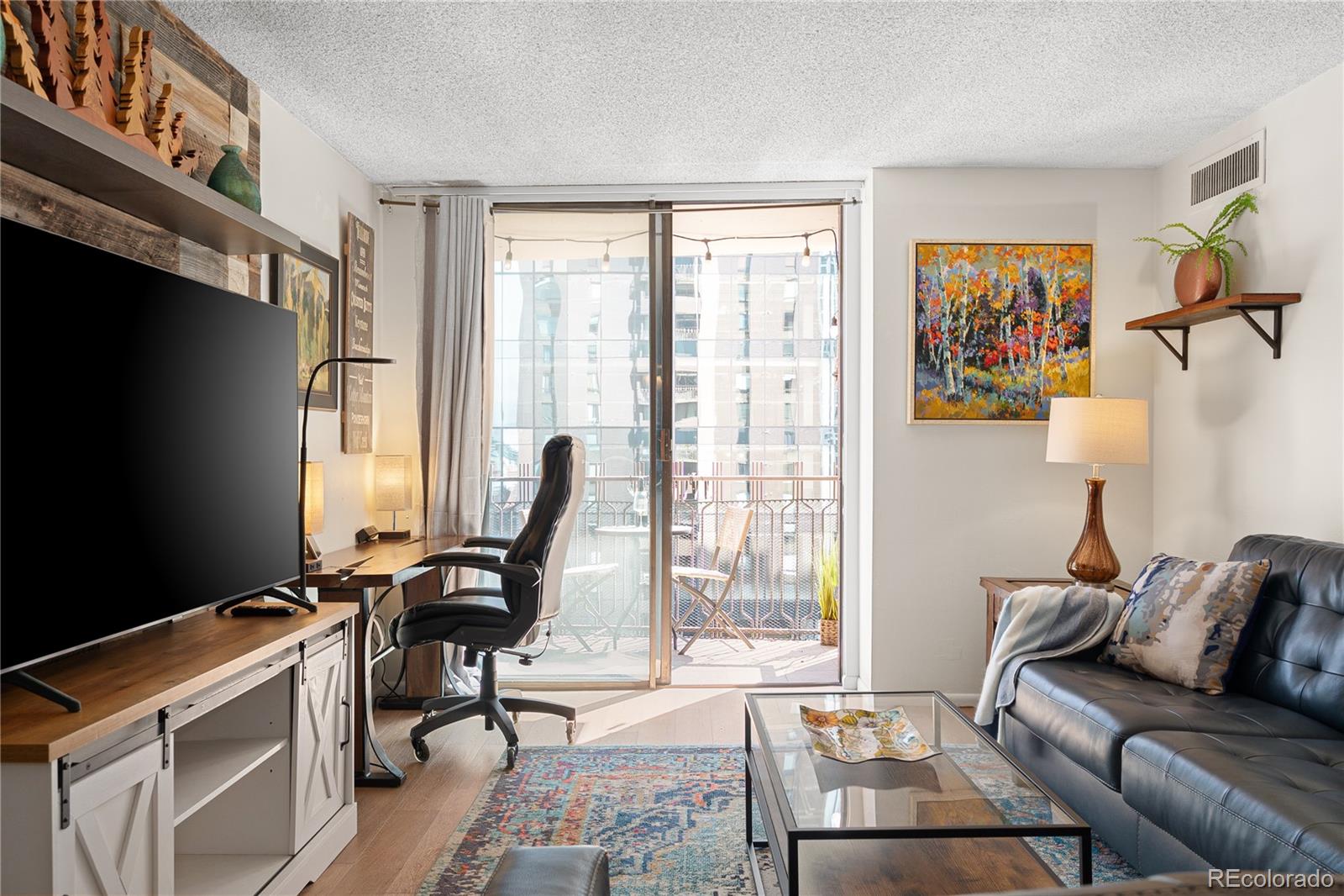 MLS Image #14 for 1020  15th street,denver, Colorado