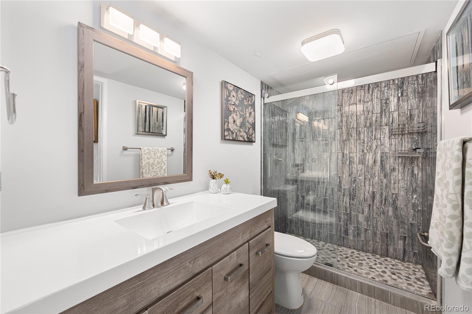 MLS Image #15 for 1020  15th street,denver, Colorado