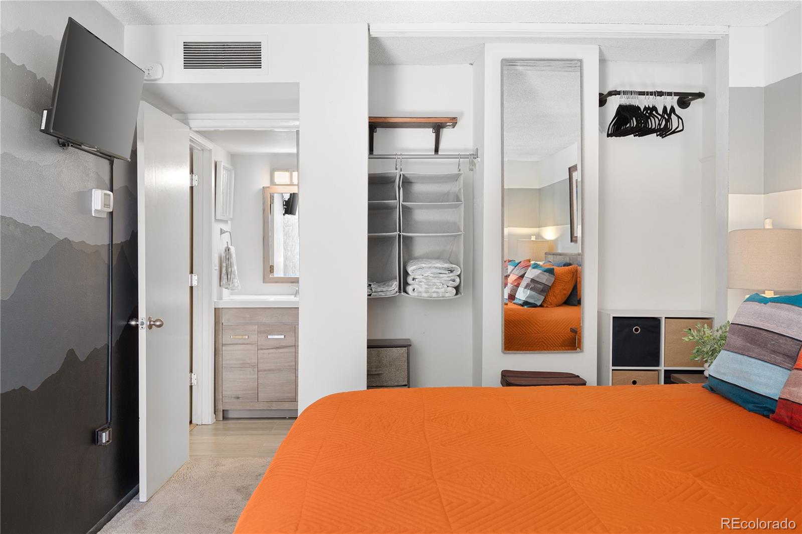 MLS Image #20 for 1020  15th street,denver, Colorado