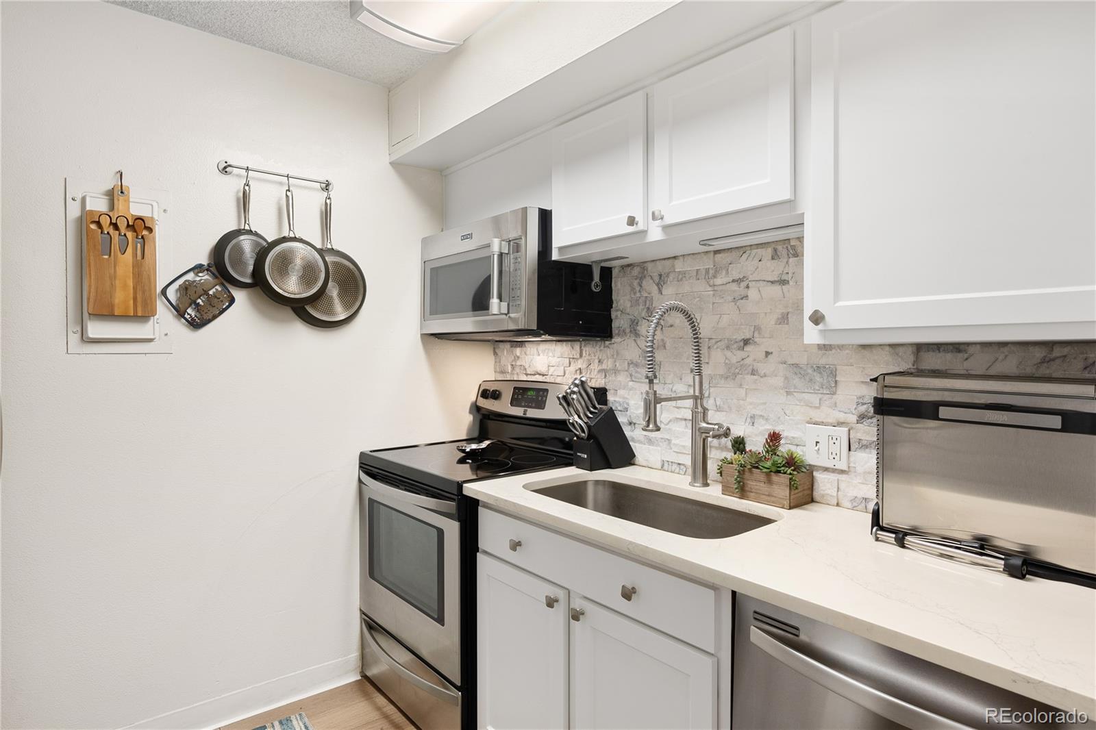 MLS Image #4 for 1020  15th street,denver, Colorado