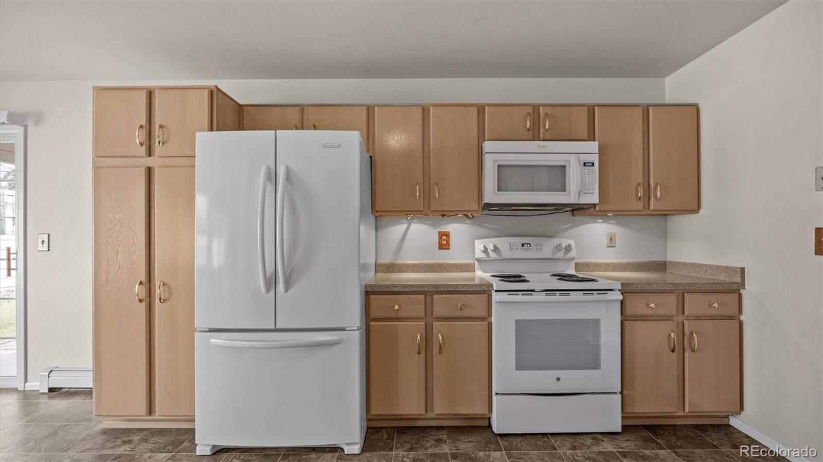 MLS Image #14 for 574 1/2 e valley drive,grand junction, Colorado