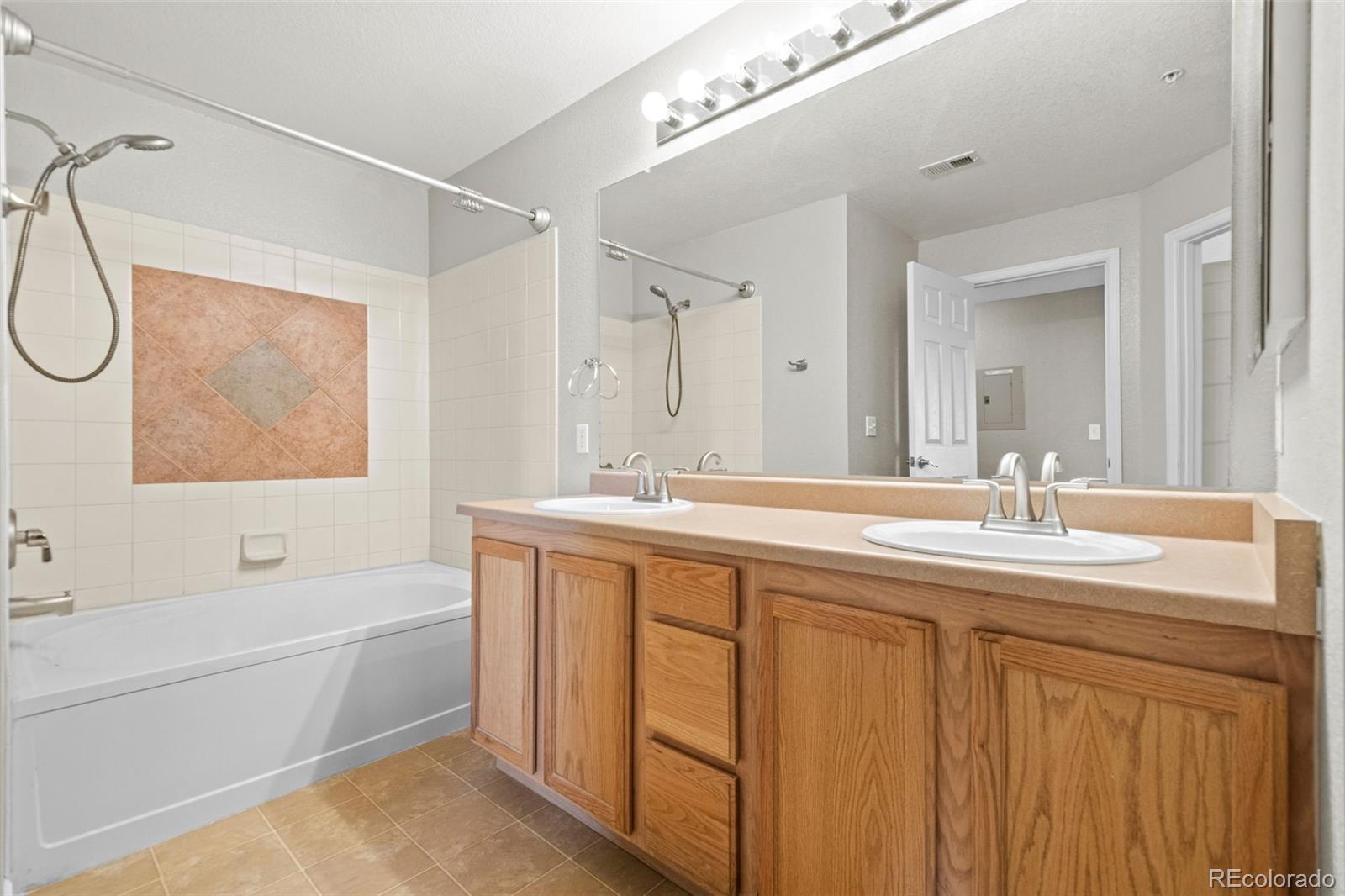 MLS Image #15 for 7440 s blackhawk street 3-306,englewood, Colorado