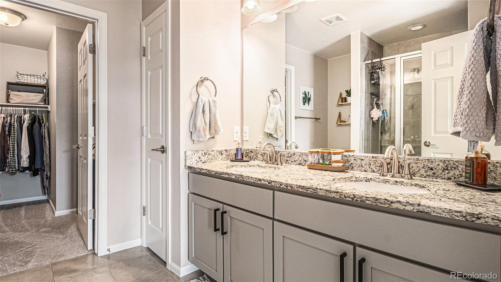 MLS Image #15 for 16251 e 47th place ,denver, Colorado
