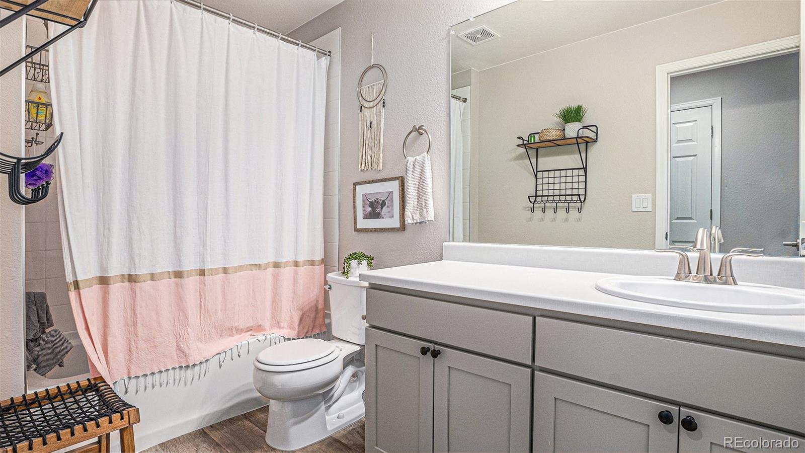 MLS Image #16 for 16251 e 47th place ,denver, Colorado