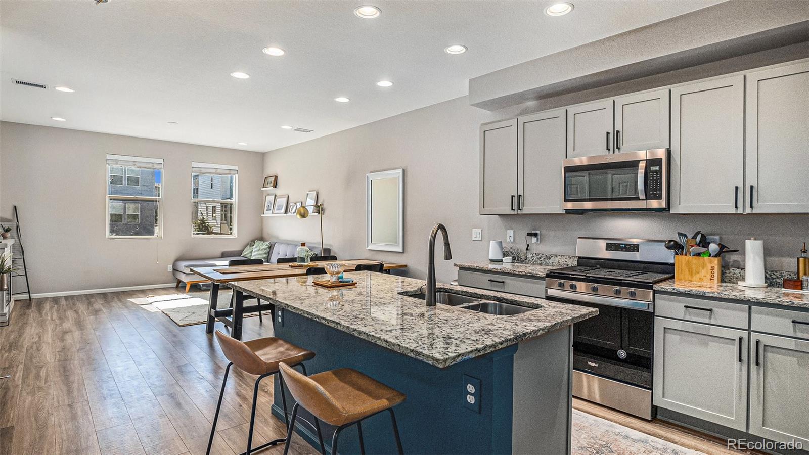 MLS Image #8 for 16251 e 47th place ,denver, Colorado