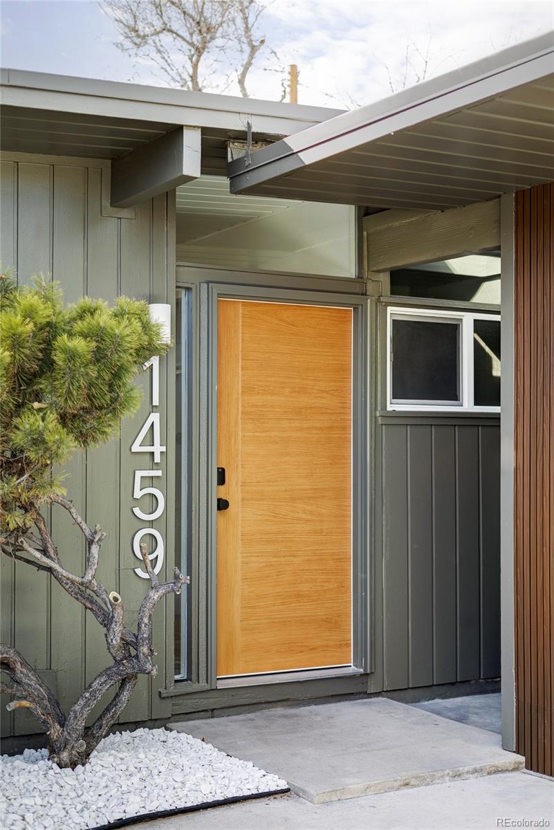 MLS Image #2 for 1459 s filbert way,denver, Colorado