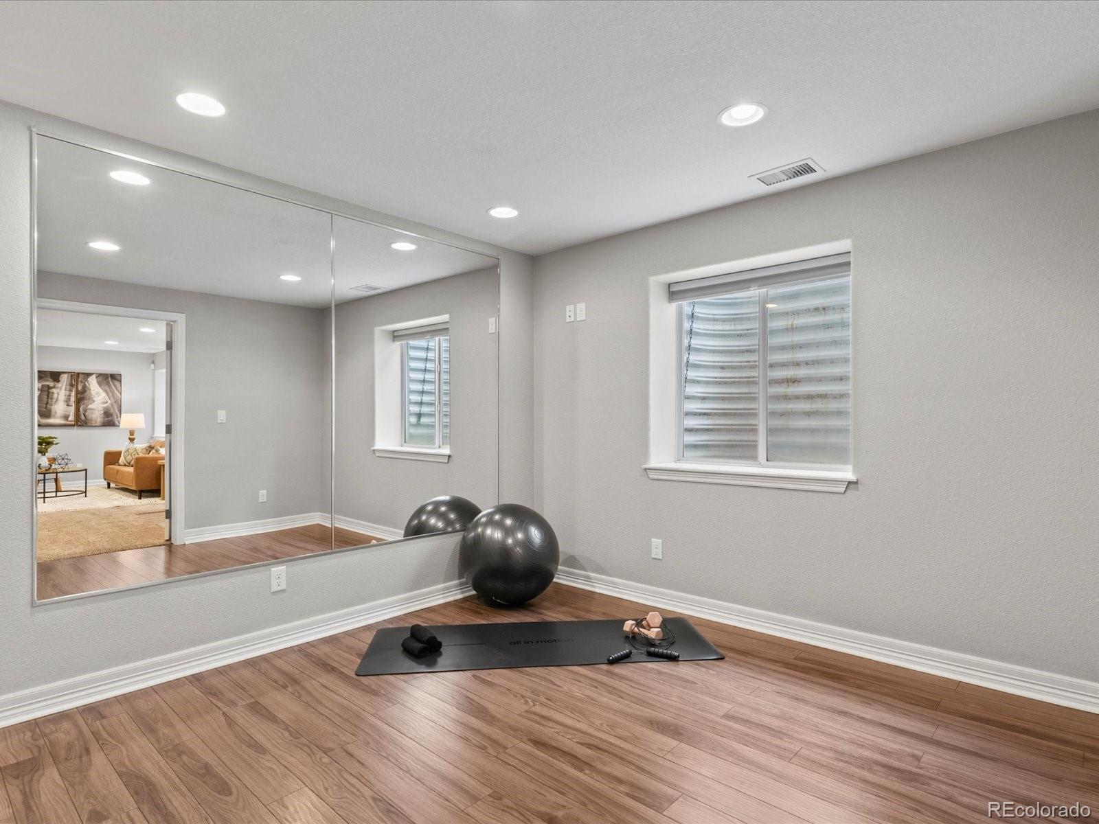 MLS Image #29 for 2609  syracuse court,denver, Colorado
