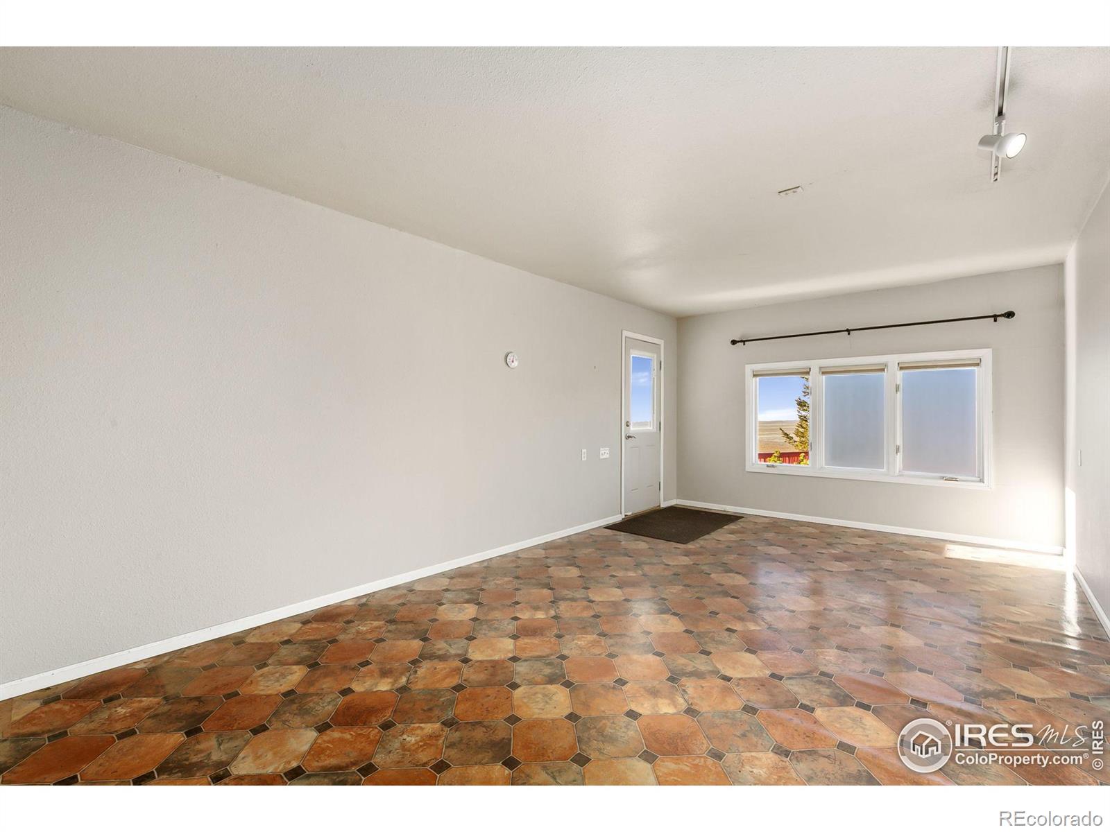 MLS Image #12 for 45947  county road 15 ,fort collins, Colorado