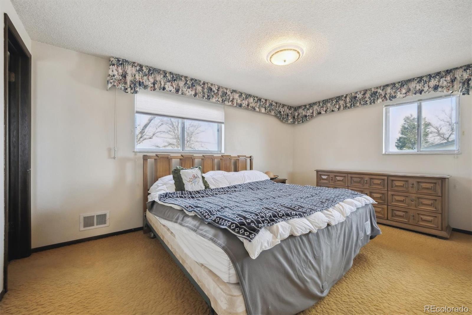 MLS Image #10 for 10475  tancred street,northglenn, Colorado