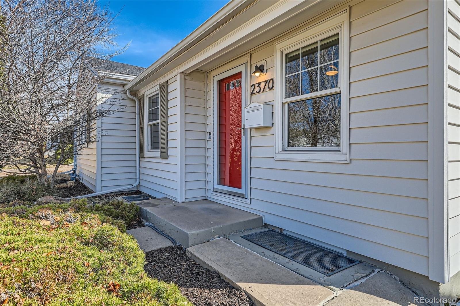 MLS Image #2 for 2370 s ogden street,denver, Colorado