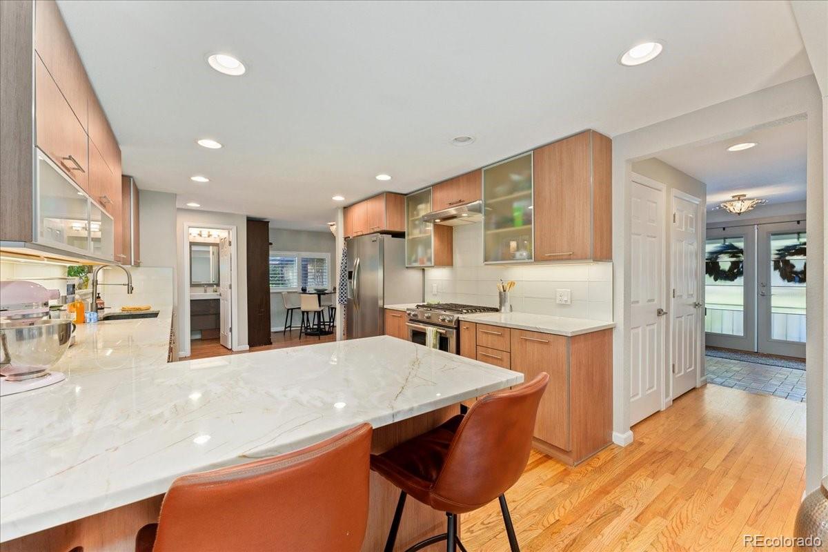 MLS Image #11 for 3807 s jasmine street,denver, Colorado