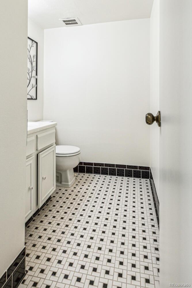 MLS Image #16 for 3685 w union avenue,denver, Colorado