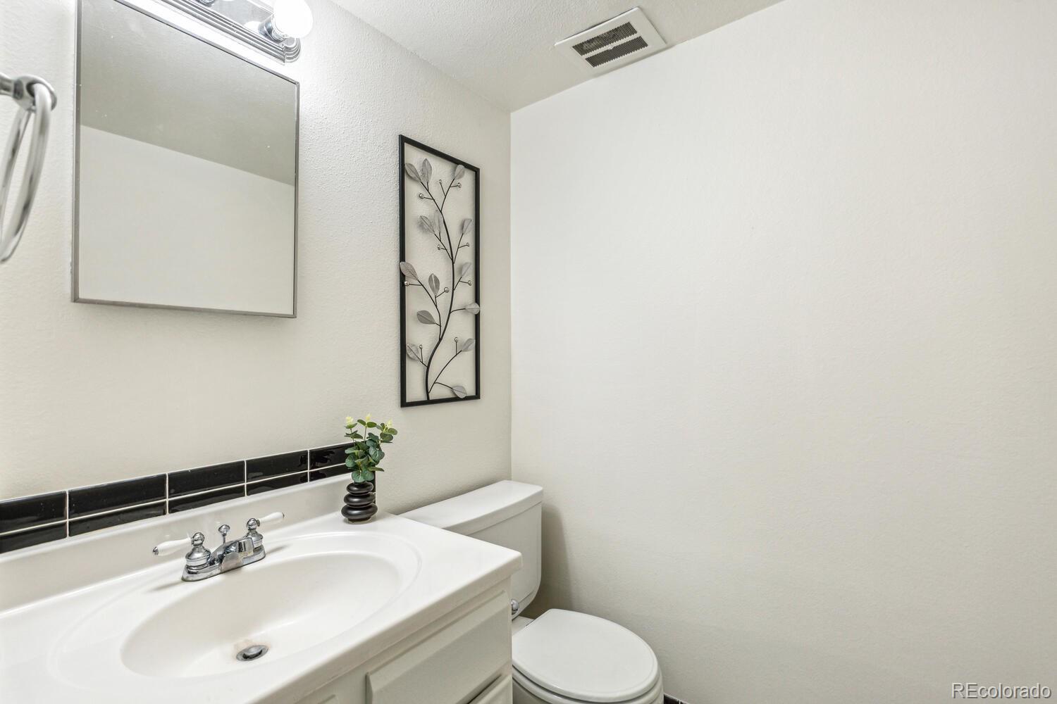 MLS Image #17 for 3685 w union avenue,denver, Colorado