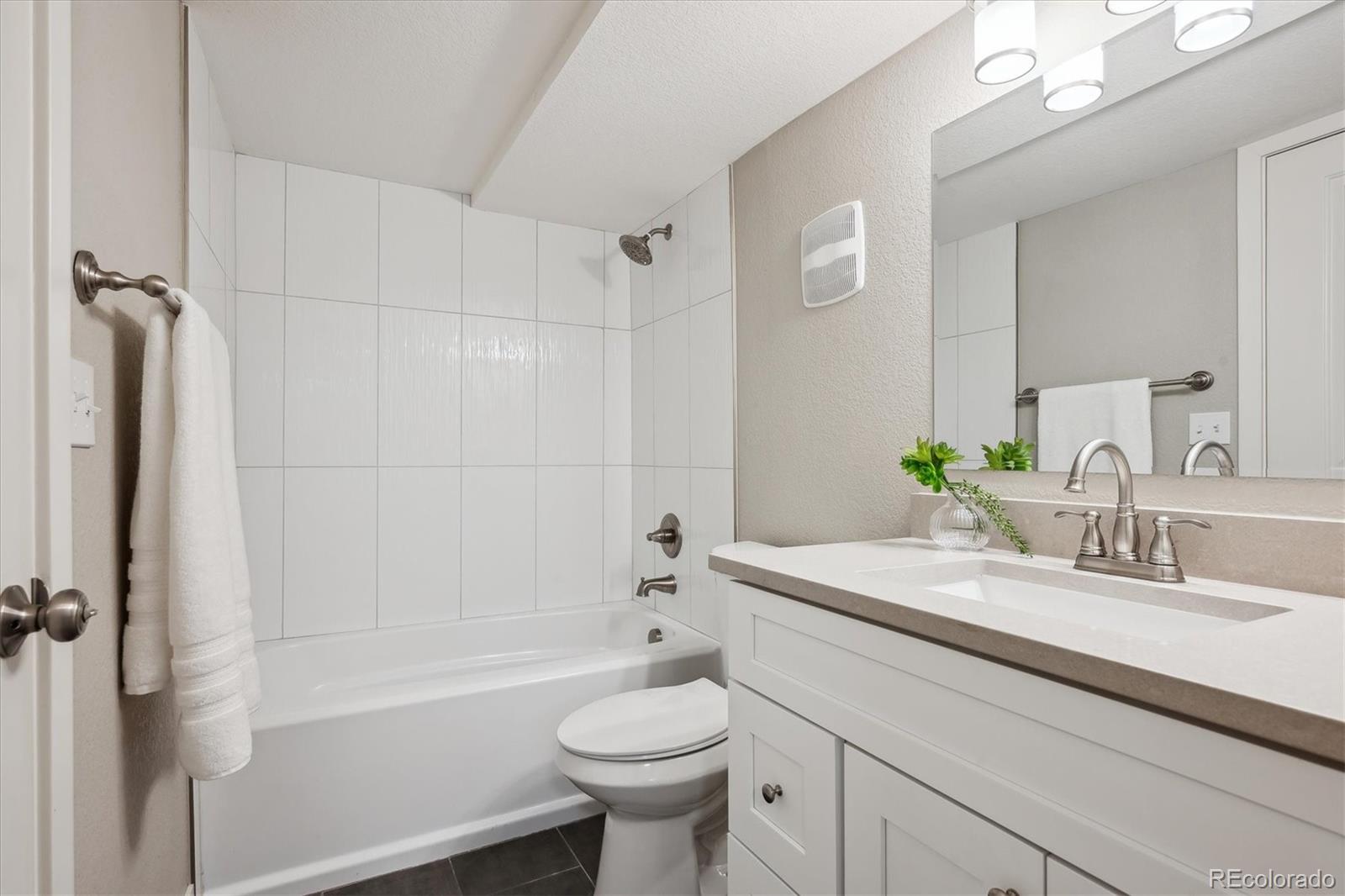 MLS Image #33 for 1434  cherry street,denver, Colorado