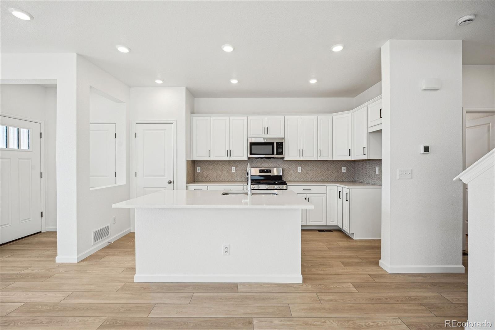 CMA Image for 17185 e florida place,Aurora, Colorado