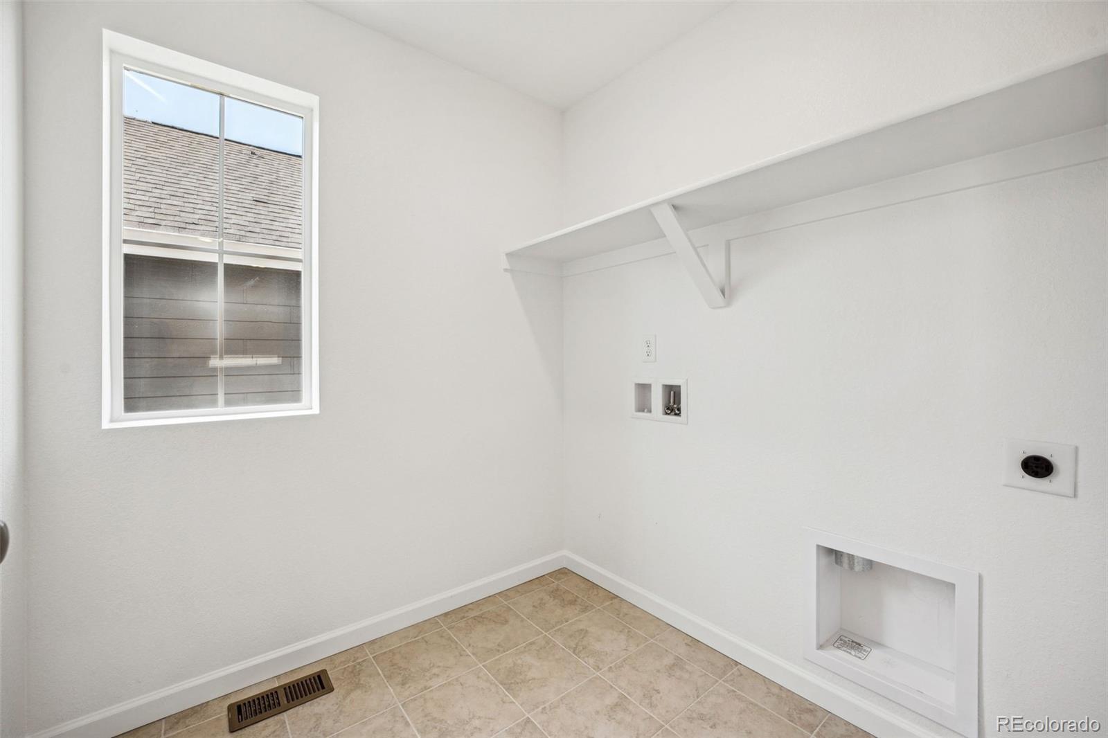 MLS Image #22 for 3325 n coolidge way,aurora, Colorado