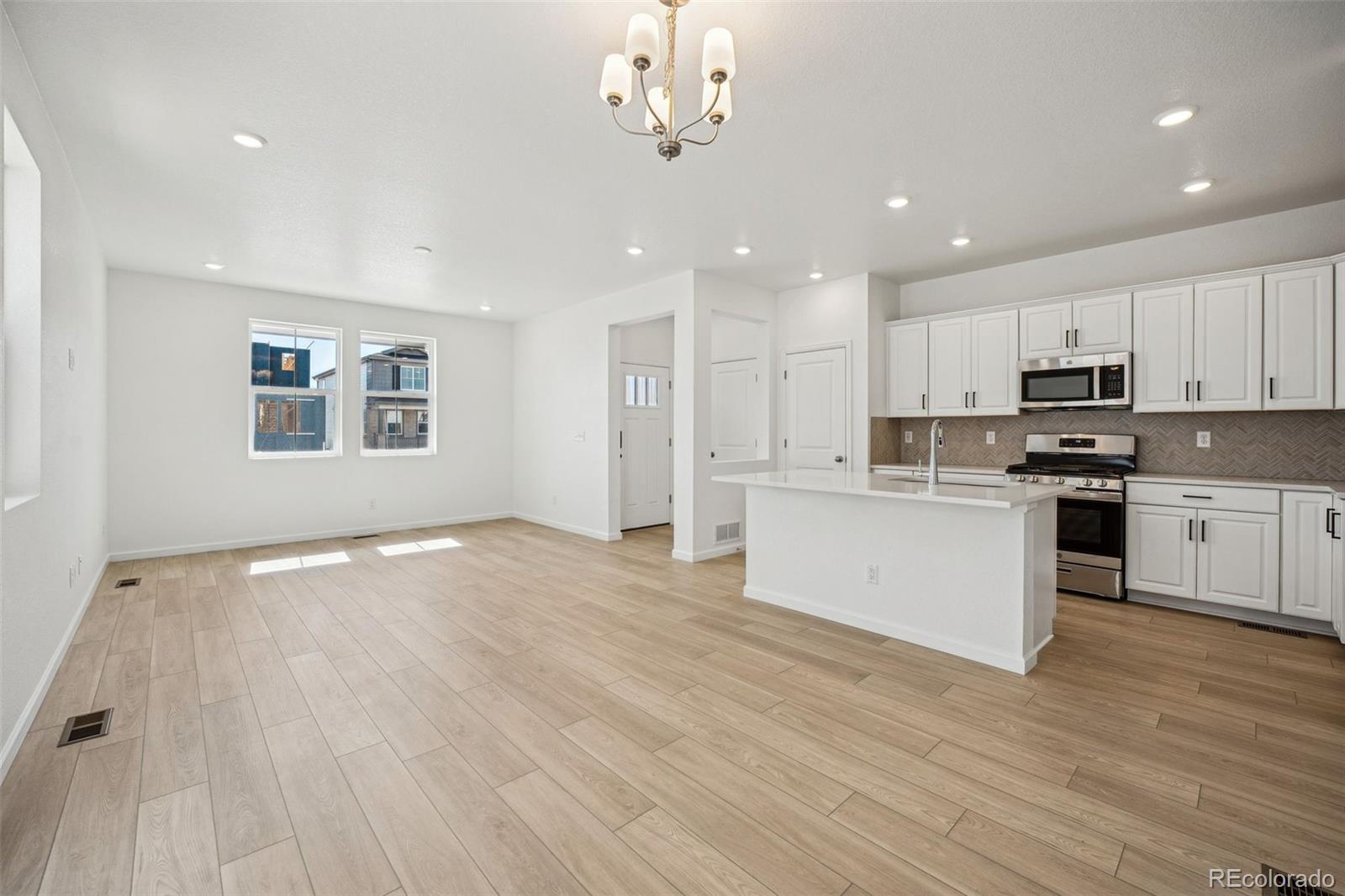 MLS Image #3 for 3325 n coolidge way,aurora, Colorado