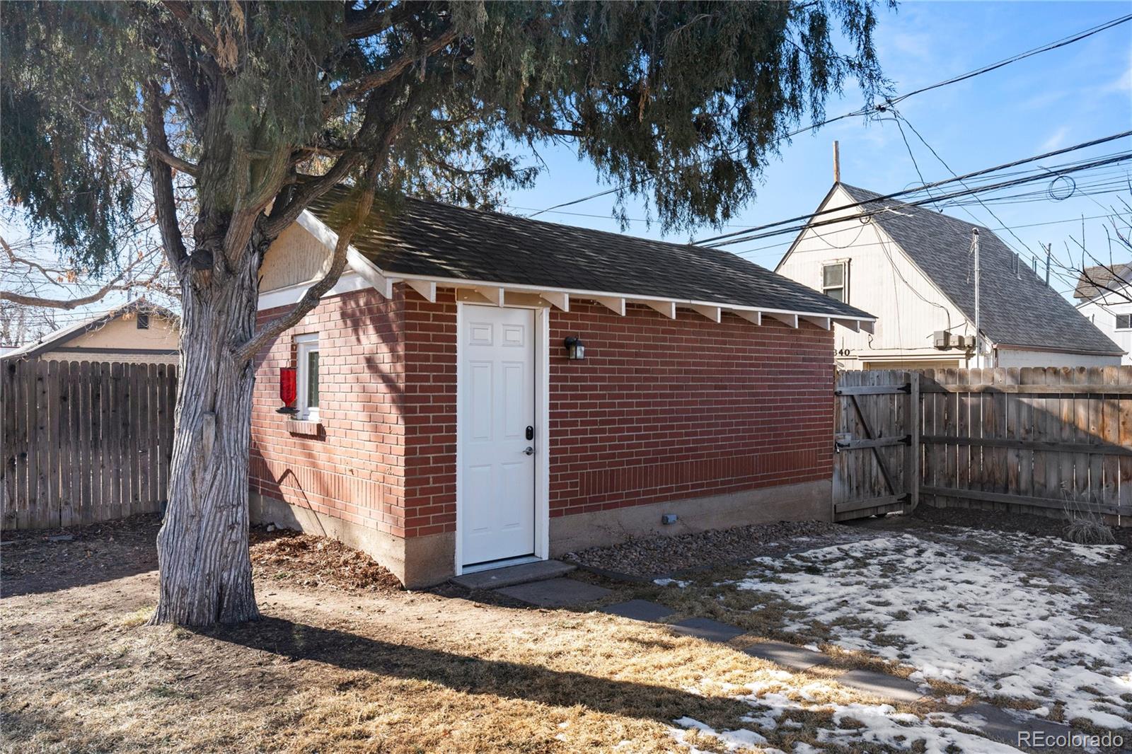 MLS Image #35 for 2337 s lincoln street,denver, Colorado