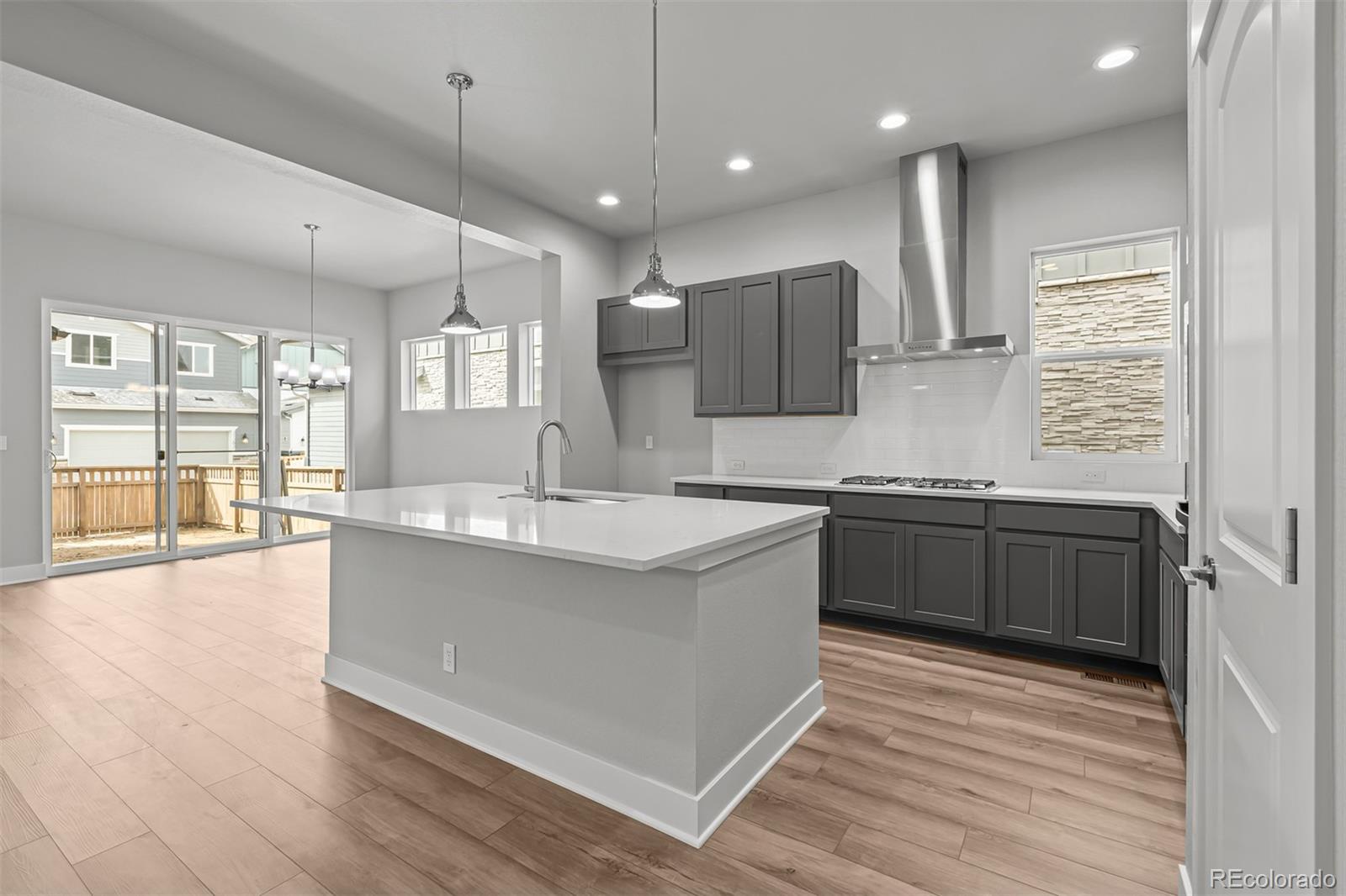 MLS Image #11 for 21204 e 63rd drive,aurora, Colorado