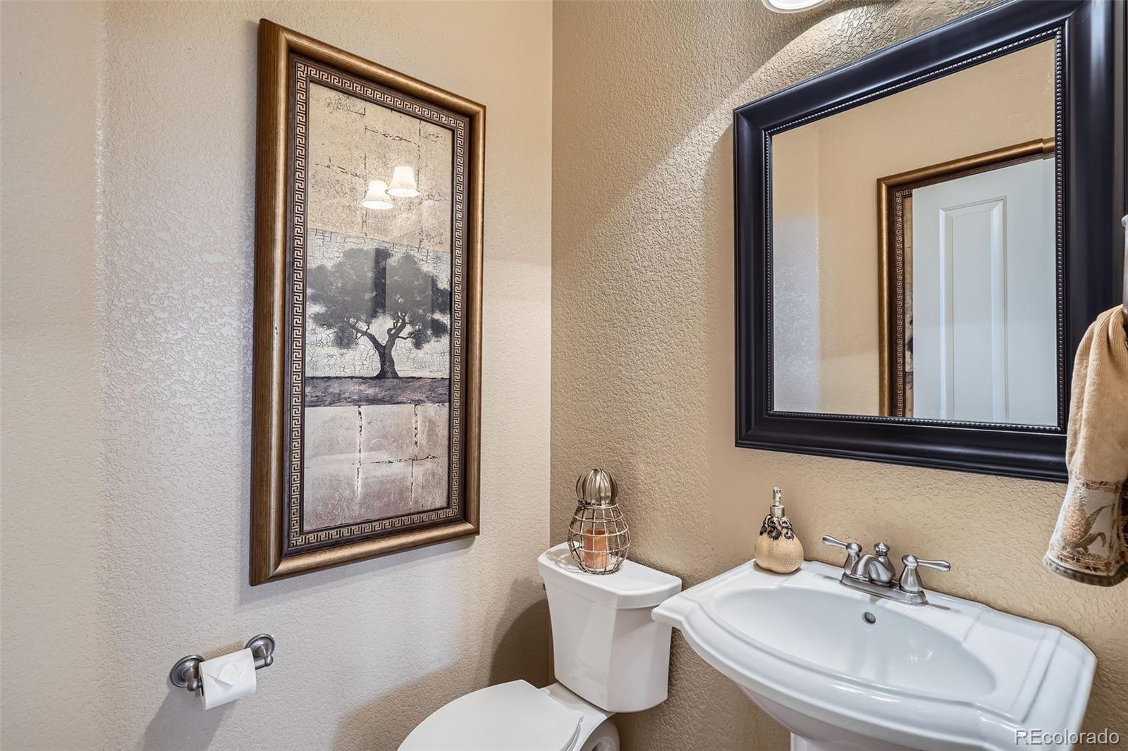 MLS Image #12 for 23960 e easter place,aurora, Colorado