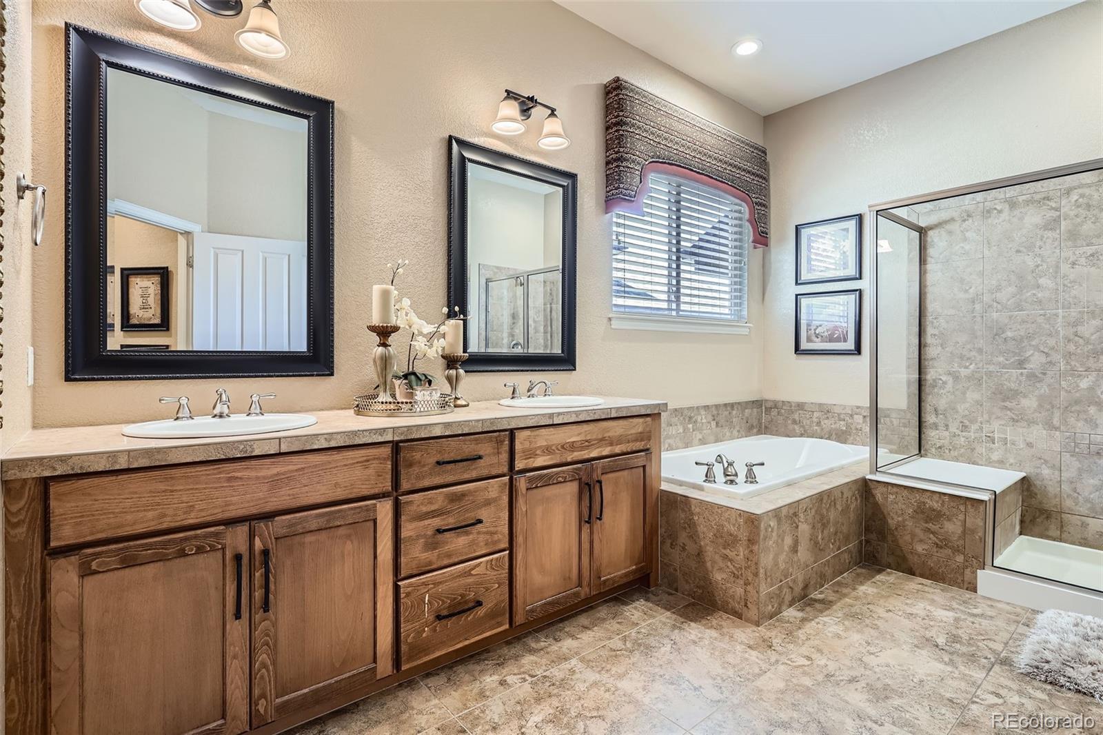 MLS Image #15 for 23960 e easter place,aurora, Colorado