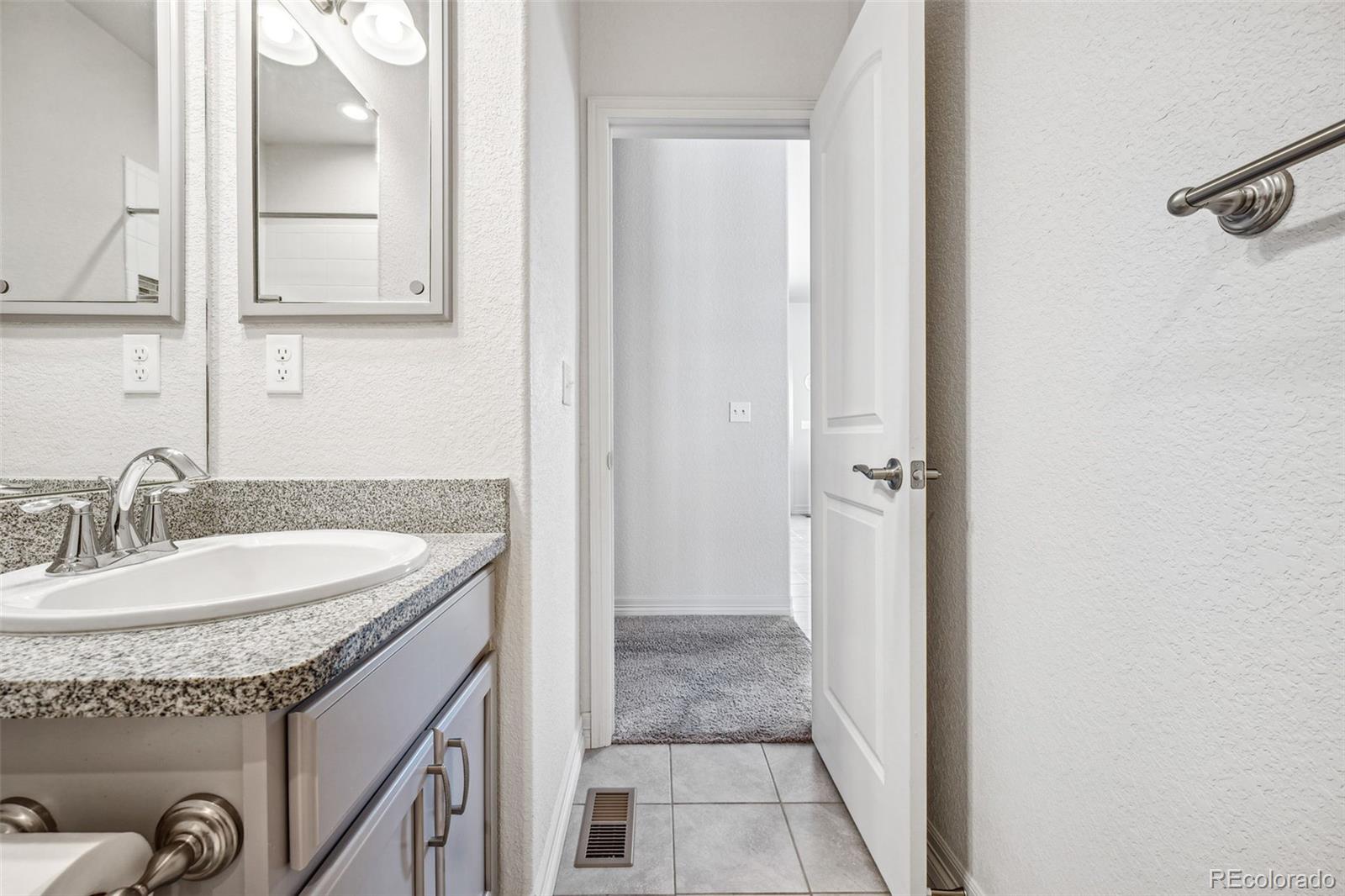 MLS Image #13 for 56582 e 23rd avenue,strasburg, Colorado
