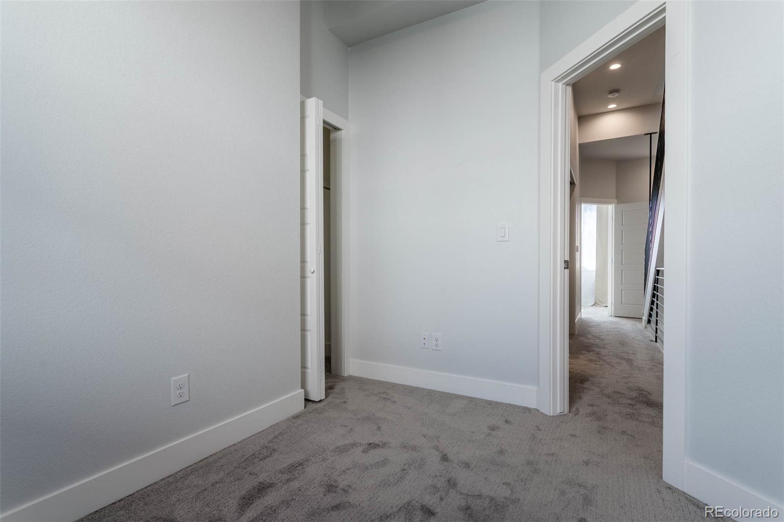 MLS Image #14 for 2350  tremont place,denver, Colorado