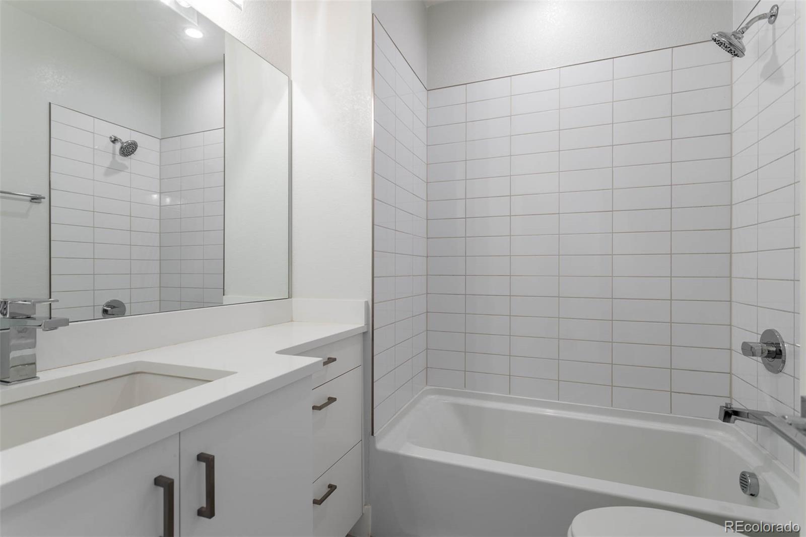 MLS Image #15 for 2350  tremont place,denver, Colorado