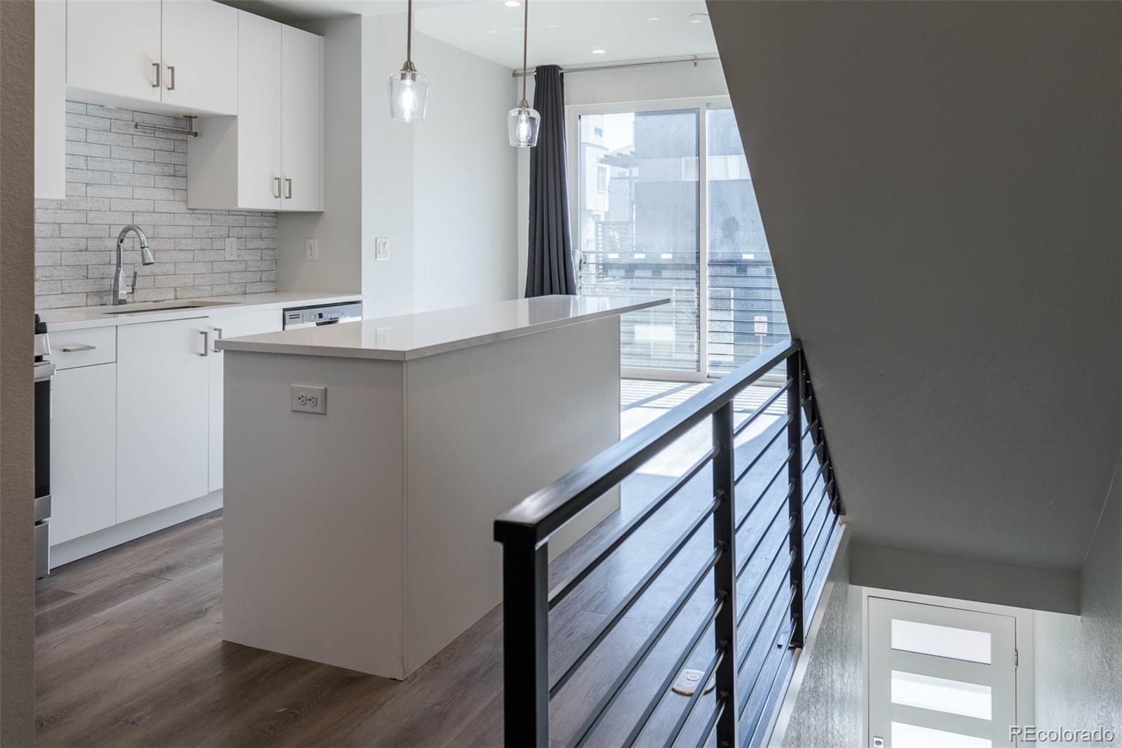 MLS Image #3 for 2350  tremont place,denver, Colorado