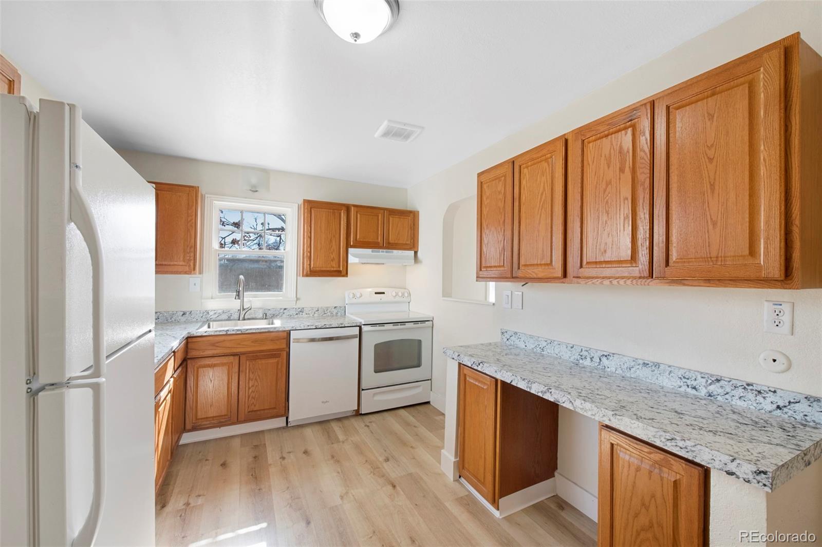 MLS Image #10 for 1100  hillside street,aurora, Colorado