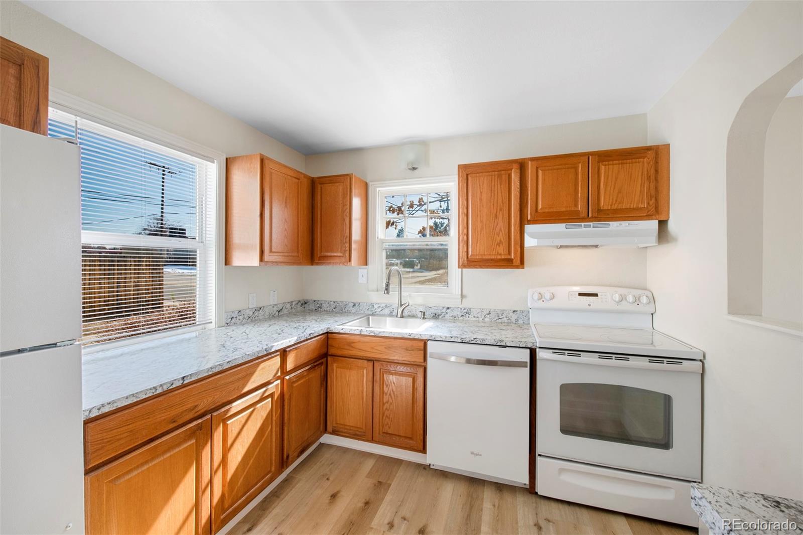 MLS Image #11 for 1100  hillside street,aurora, Colorado