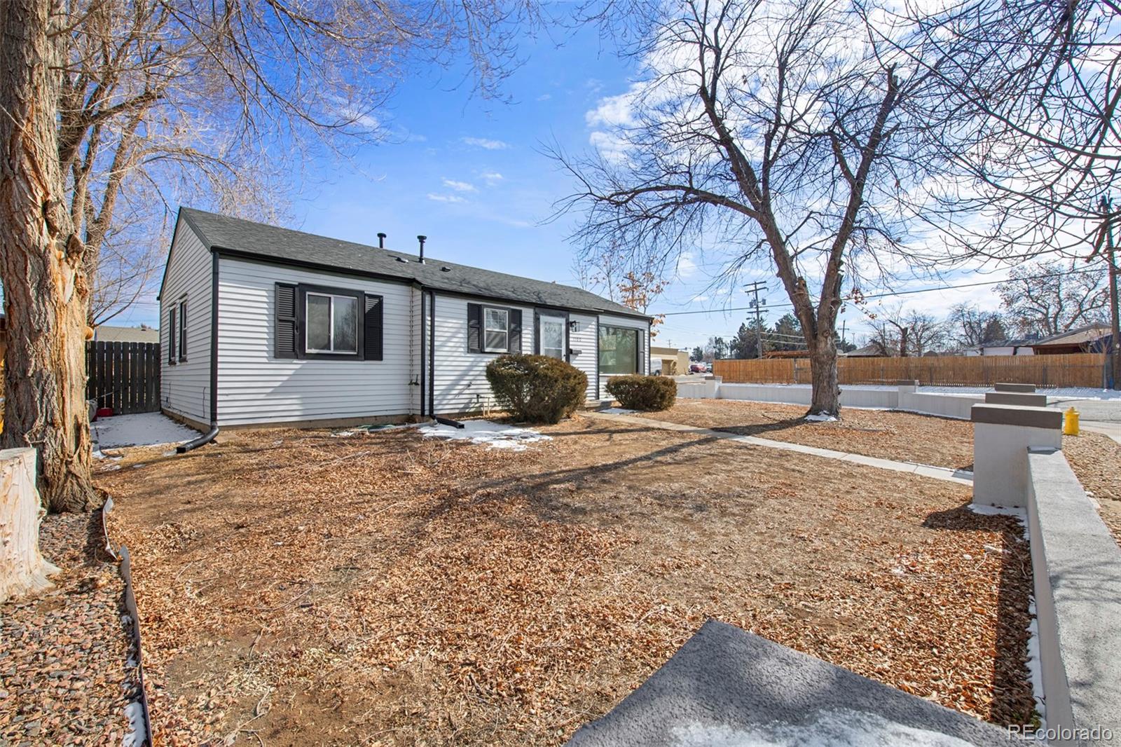 MLS Image #2 for 1100  hillside street,aurora, Colorado
