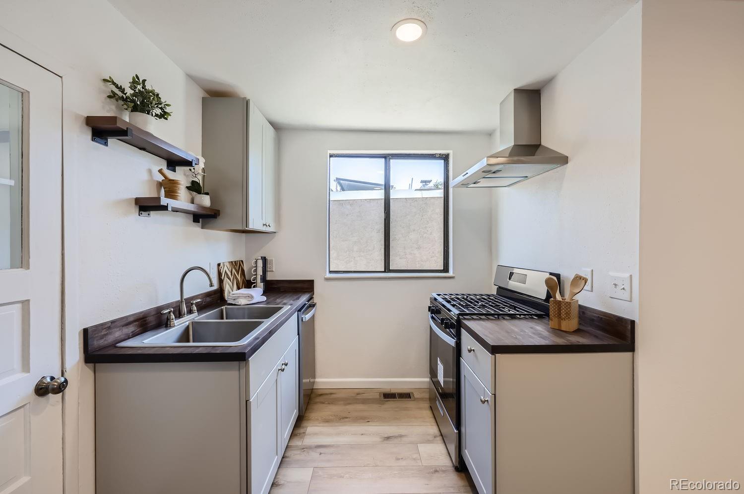 MLS Image #3 for 1907 e 9th street,pueblo, Colorado