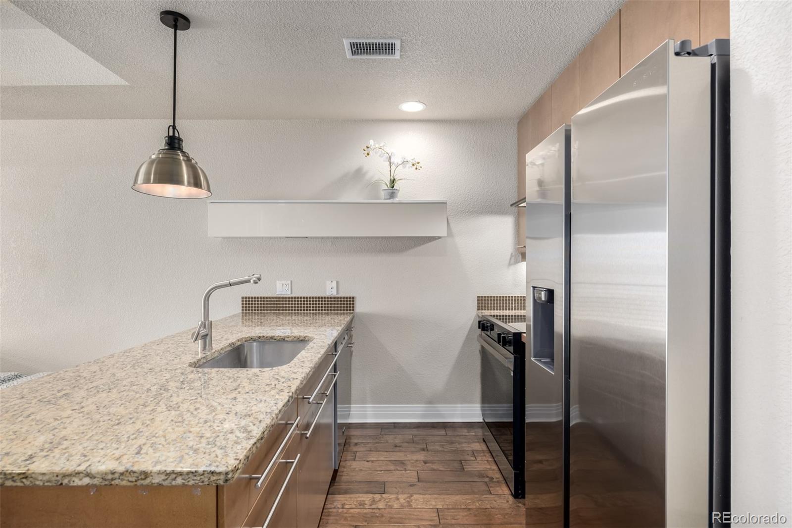 MLS Image #12 for 2650  front view ,denver, Colorado