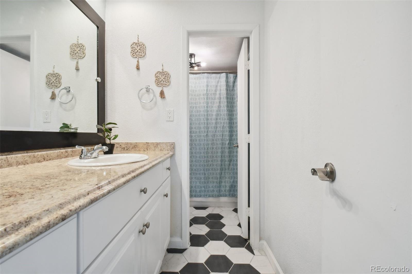 MLS Image #14 for 364 s ironton street,aurora, Colorado