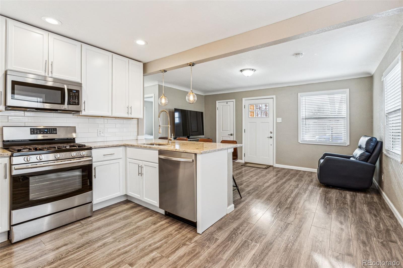 MLS Image #12 for 2332  hanover street,aurora, Colorado