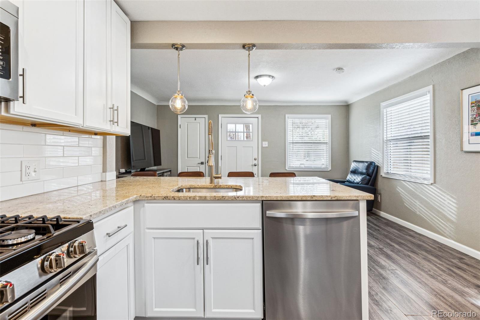 MLS Image #13 for 2332  hanover street,aurora, Colorado