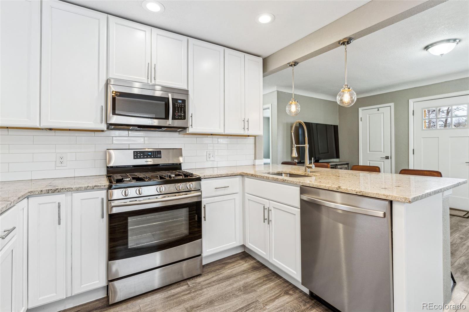 MLS Image #14 for 2332  hanover street,aurora, Colorado