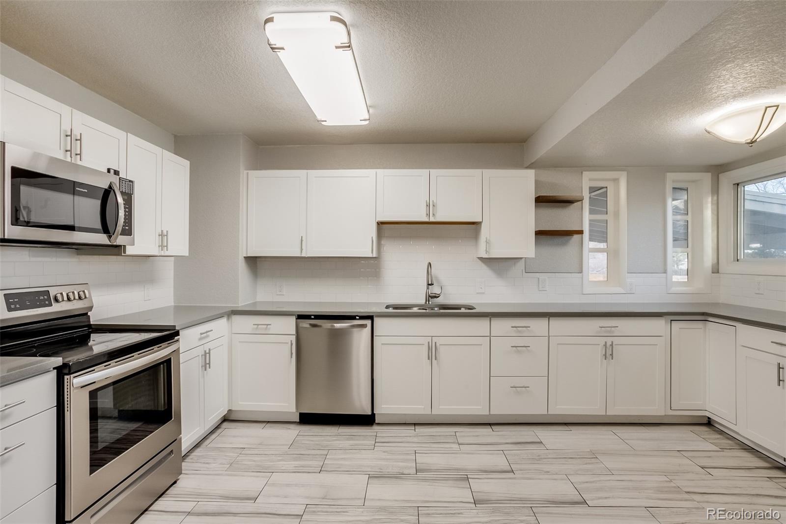 MLS Image #3 for 8408 w 62nd place,arvada, Colorado