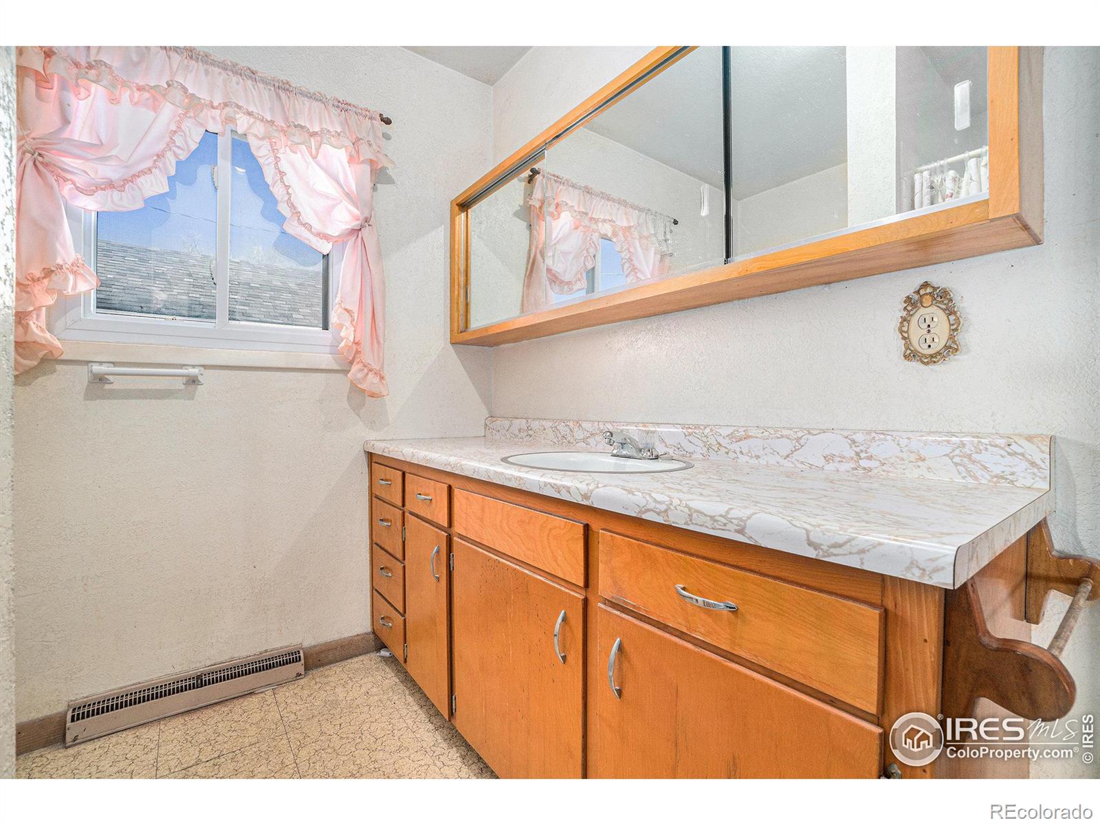 MLS Image #17 for 620  4th street,pierce, Colorado