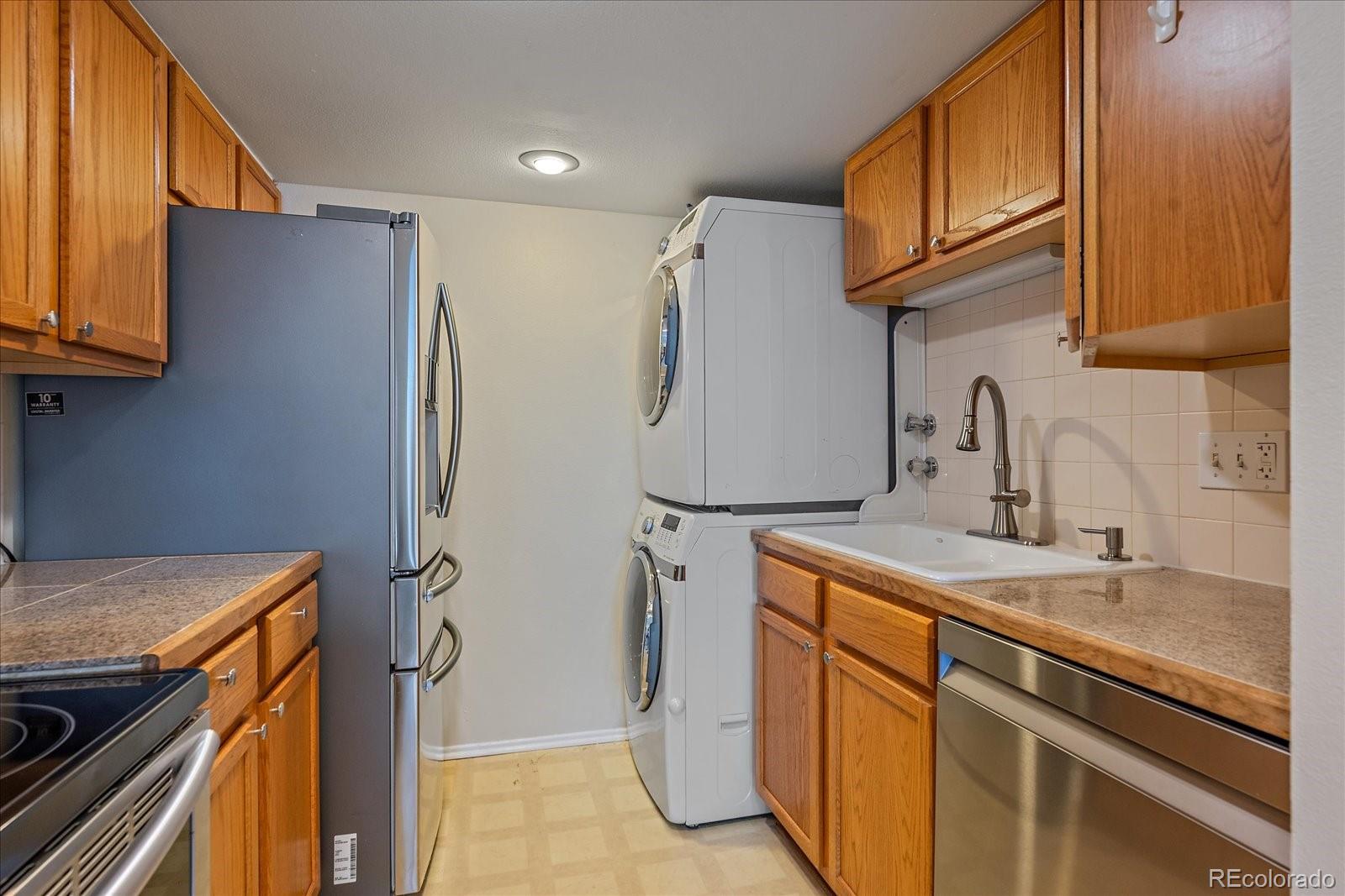 MLS Image #14 for 9255 e lehigh avenue,denver, Colorado