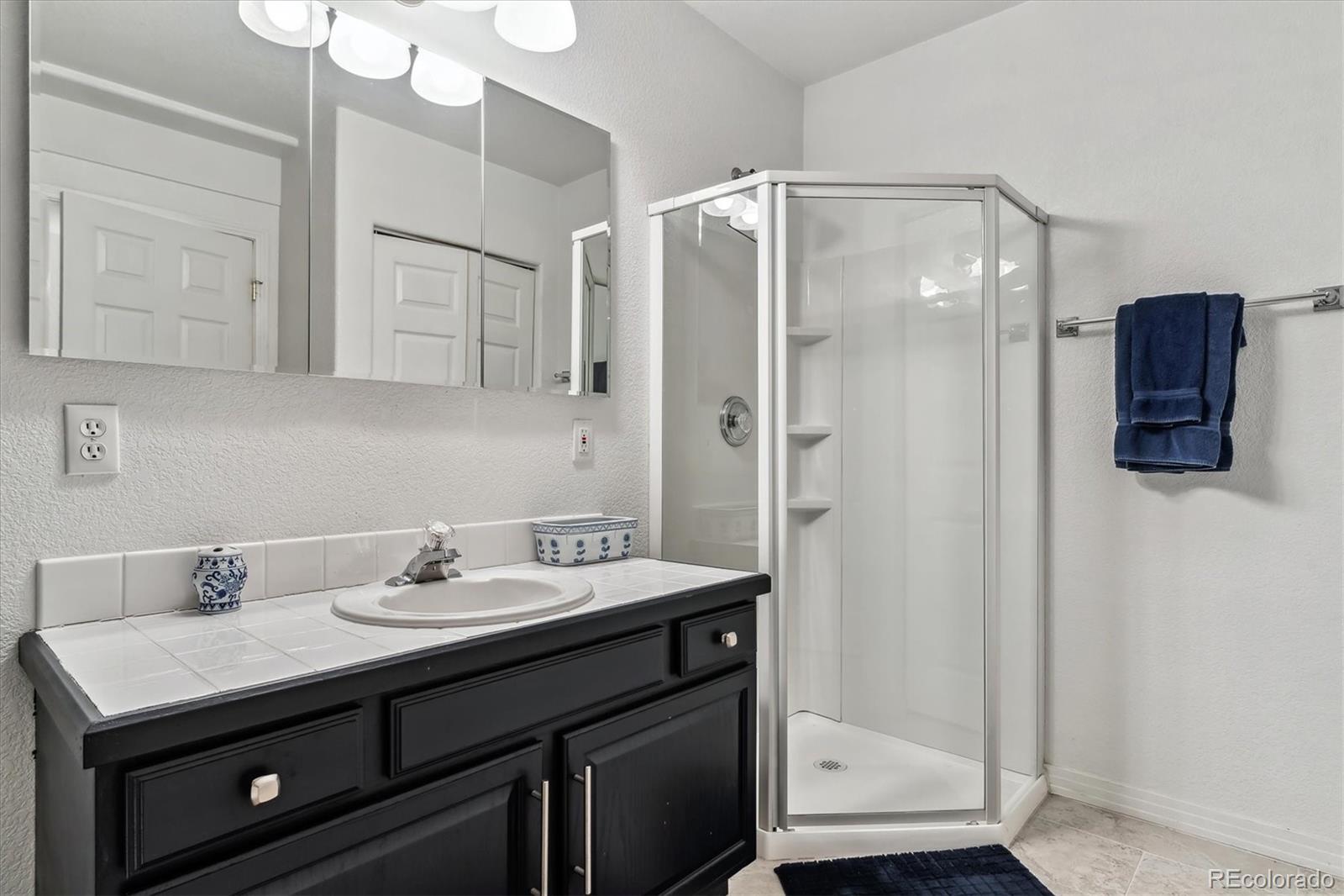 MLS Image #33 for 3860 s elkhart street,aurora, Colorado
