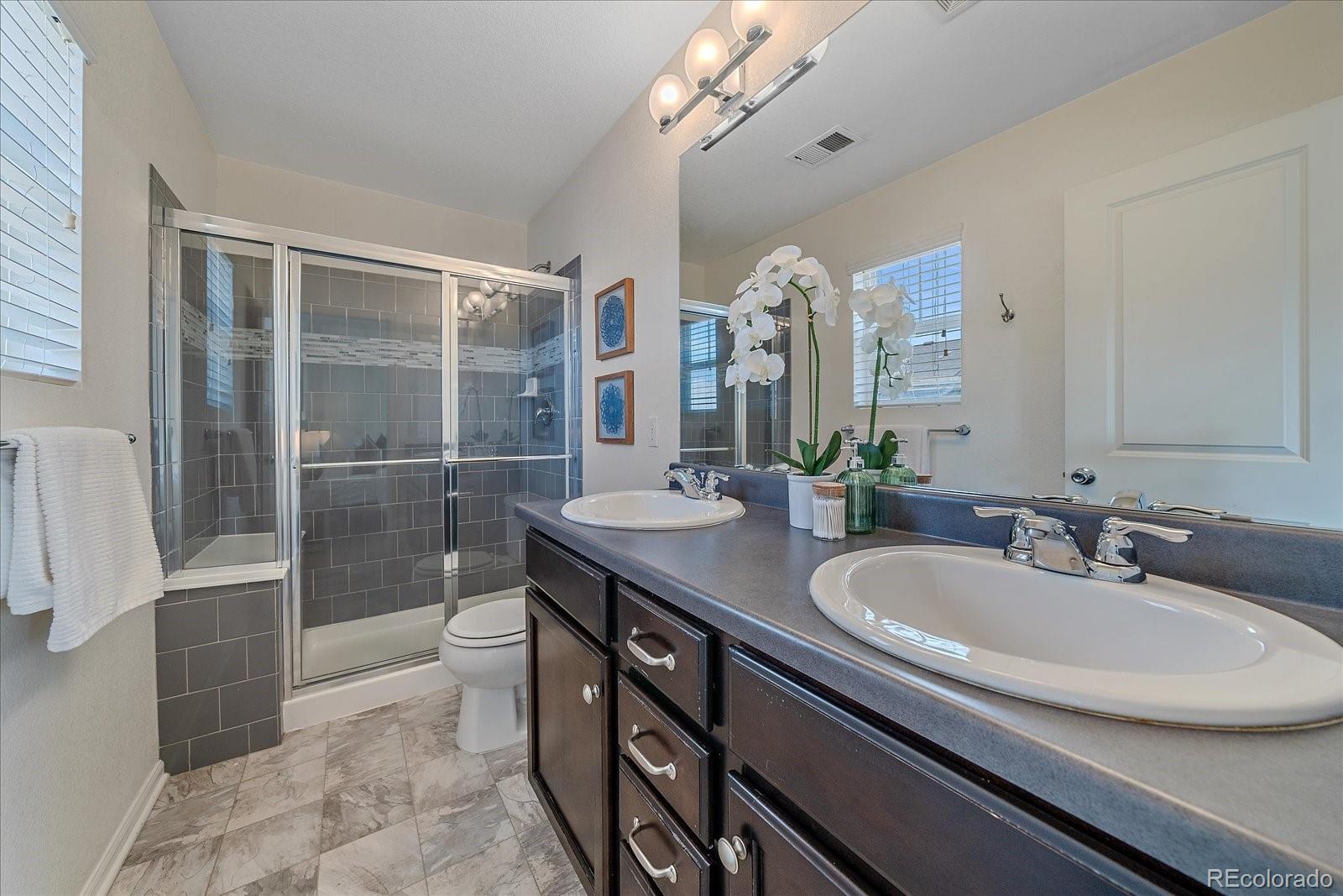 MLS Image #15 for 2936  iola street,denver, Colorado