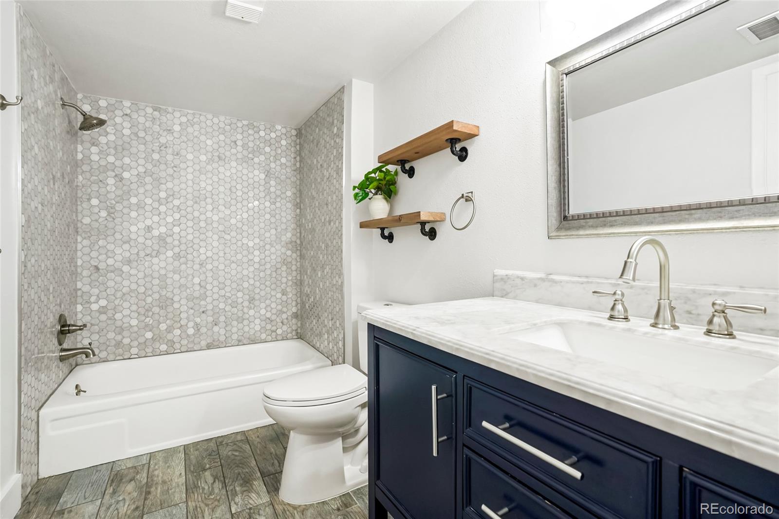 MLS Image #16 for 14086 e stanford circle f09,aurora, Colorado